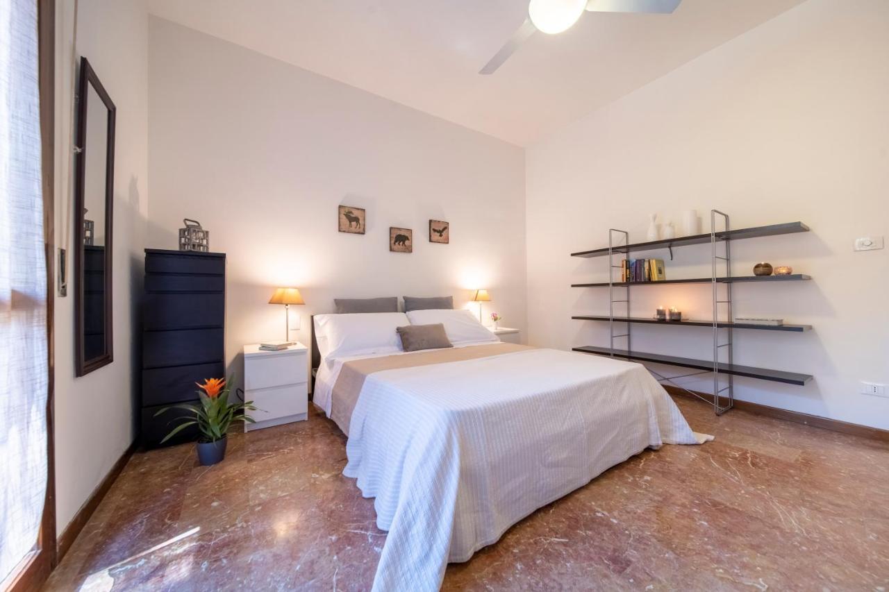 Appartamento Cozy Roman With Parking